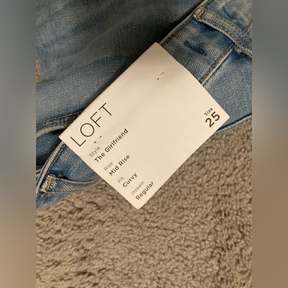 NWT loft jeans girlfriend curvy midsize rise waist25